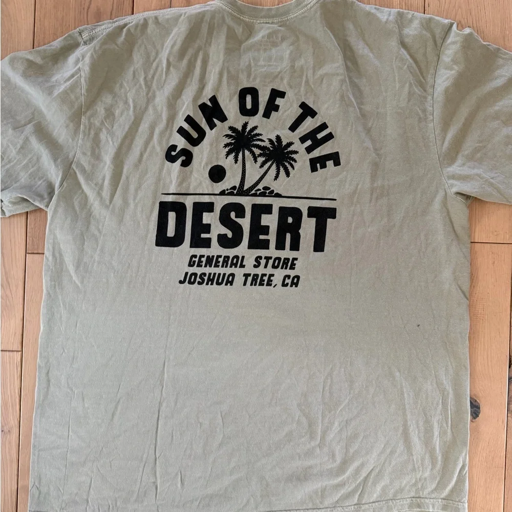 *NWT* Sun of the Desert 29 Palms Snake T-Shirt - Picture 4 of 8